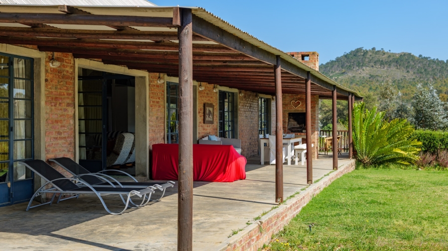 2 Bedroom Property for Sale in Napier Western Cape